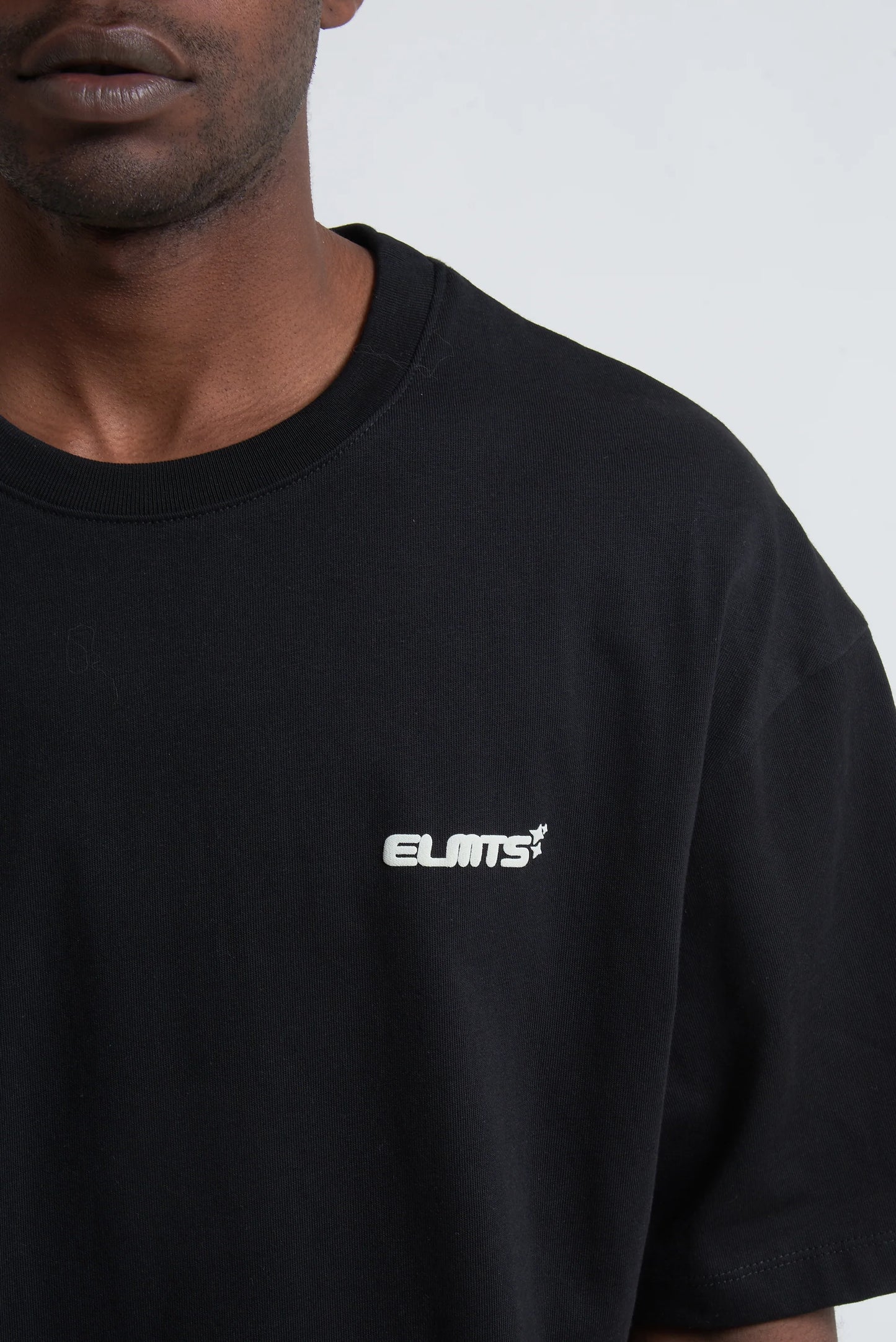 Tee Extraordinary Black-White