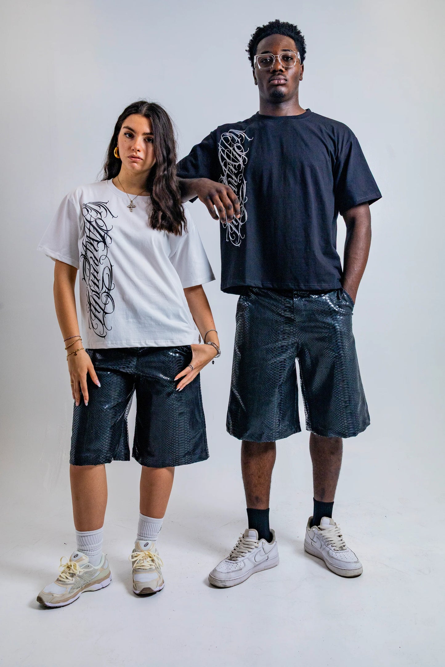 Dynasty Crystal Script Tee Black