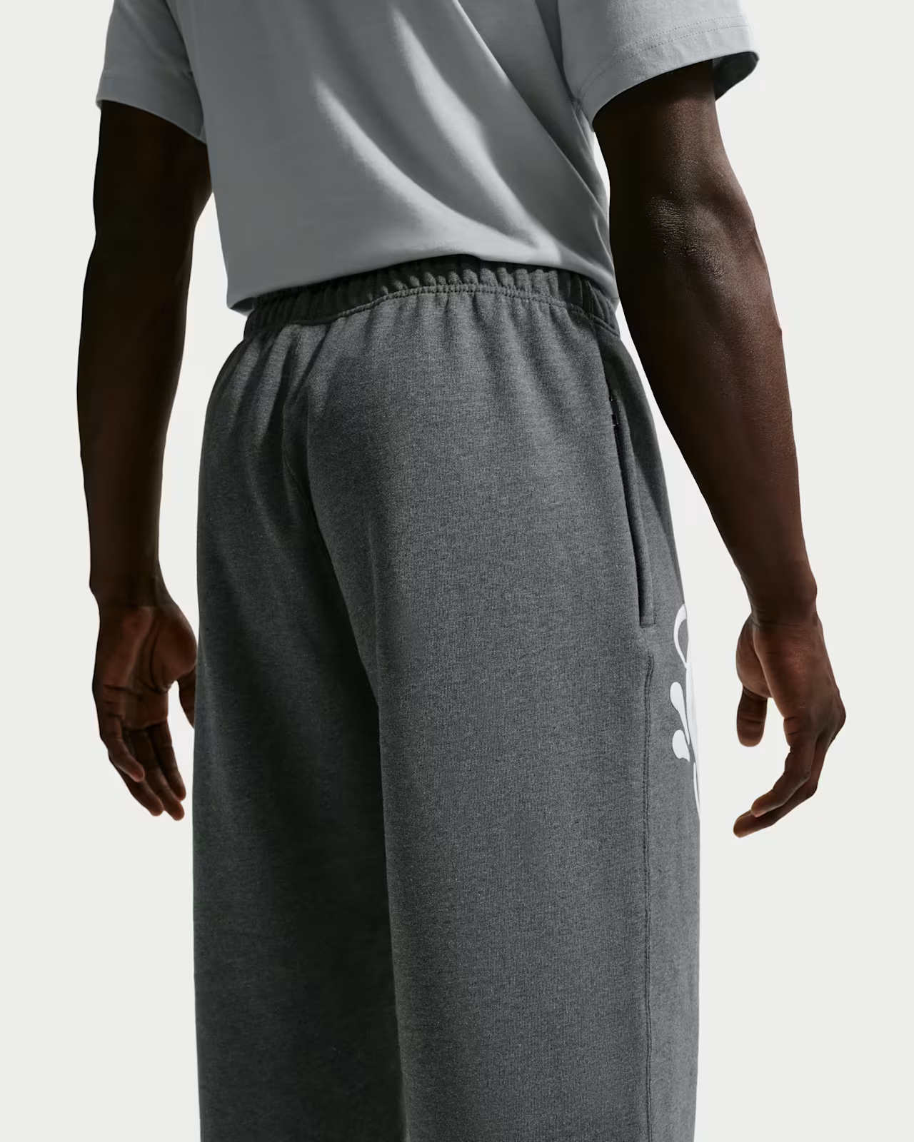 Nike Solo Swoosh x Syna Pantaloni in fleece